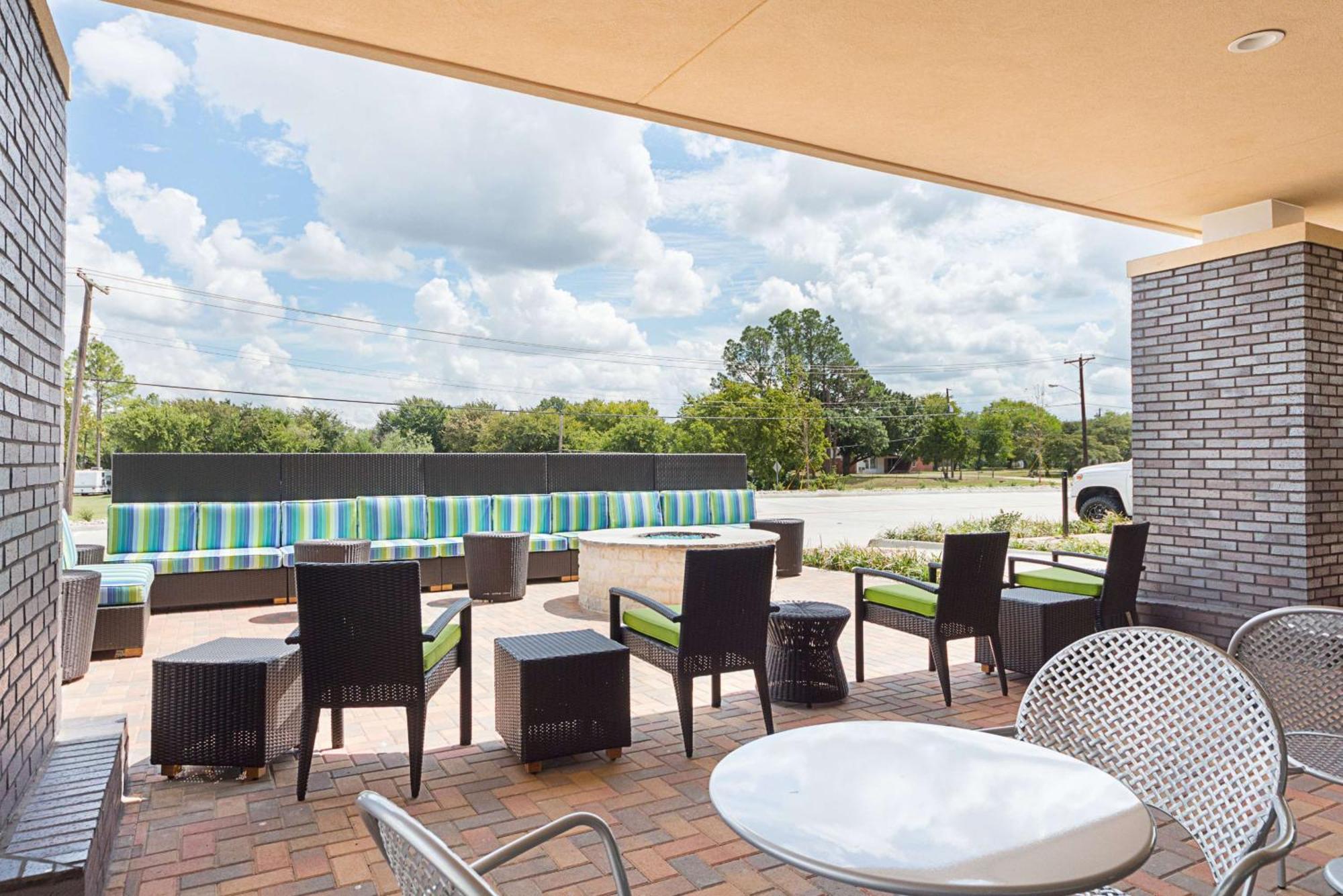 Home2 Suites By Hilton Dallas גרנד פריירי מראה חיצוני תמונה