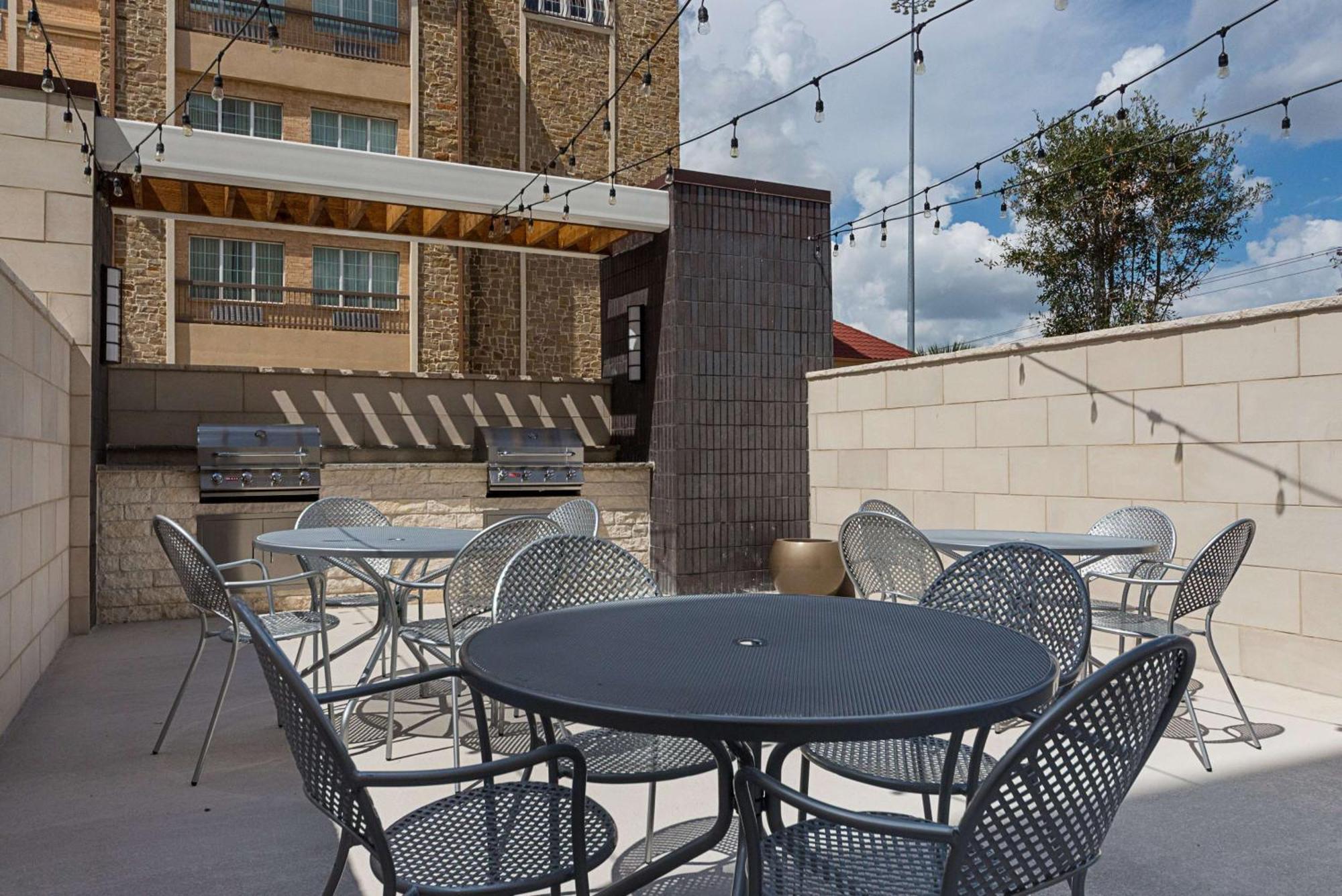 Home2 Suites By Hilton Dallas גרנד פריירי מראה חיצוני תמונה